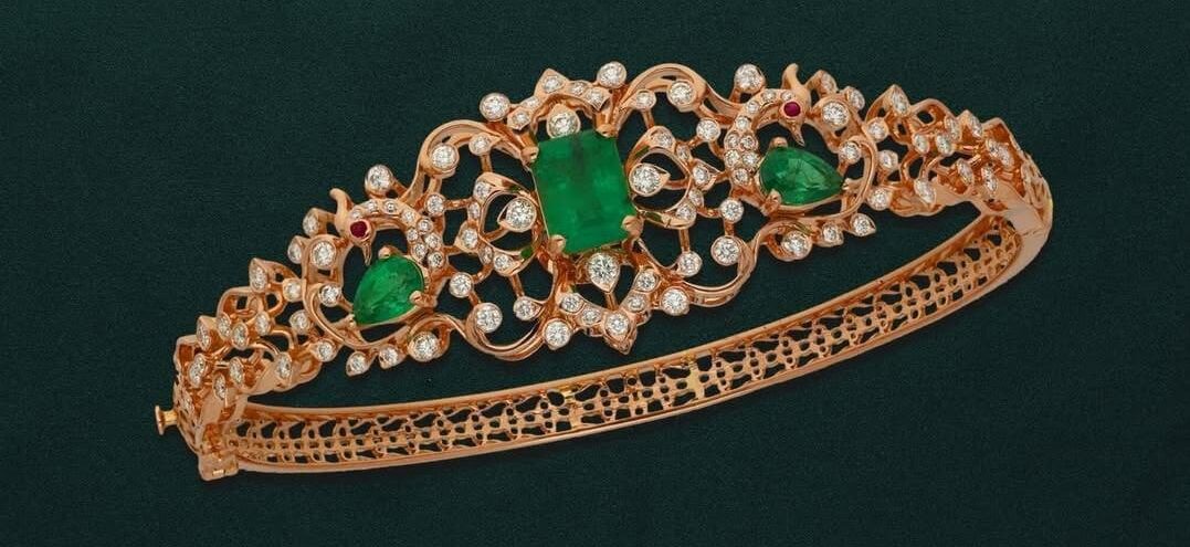 Butta Bomma Jewellery Gree stone aurnament