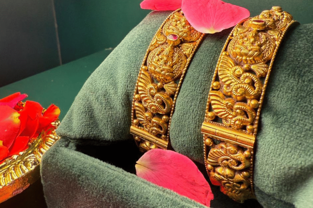 Butta Bomma Jewellery wide Bangles